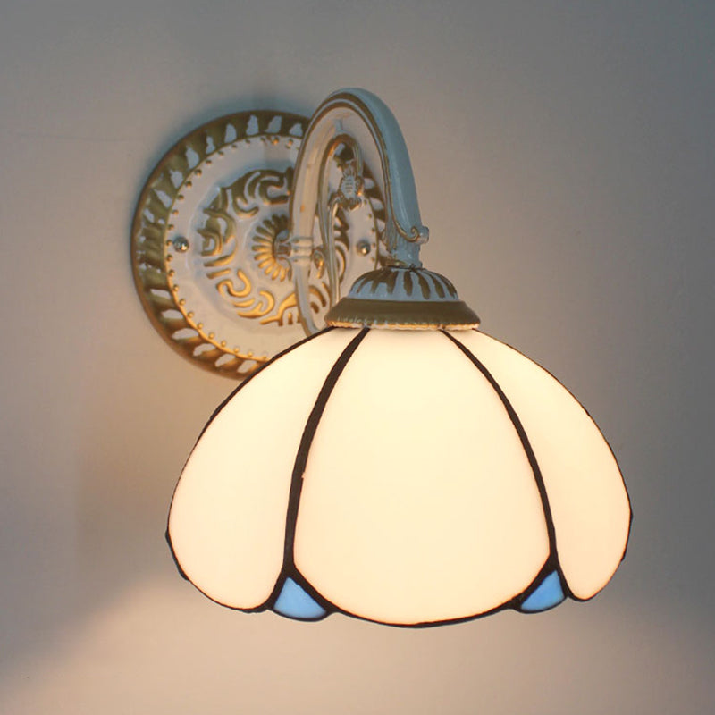 Tiffany Wandlampe Glas | Handgefertigter Blumen-Glasschirm, 1-flammig | Warmes Licht für Wohnzimmer, Flur & Schlafzimmer 8