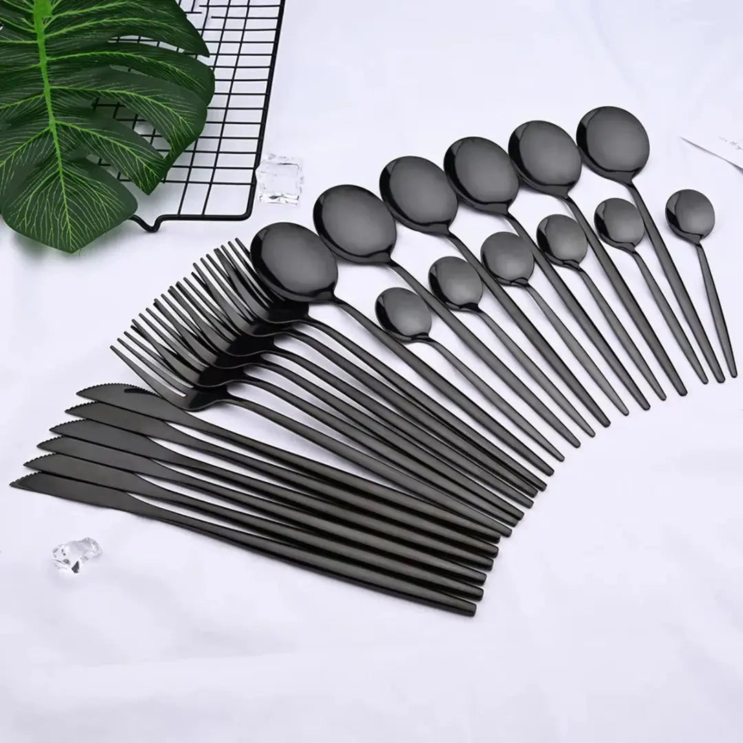Besteck-Set | 24-teilig Schwarz Matt-Oberfläche | Inklusive Steakmesser | CutleryCraft