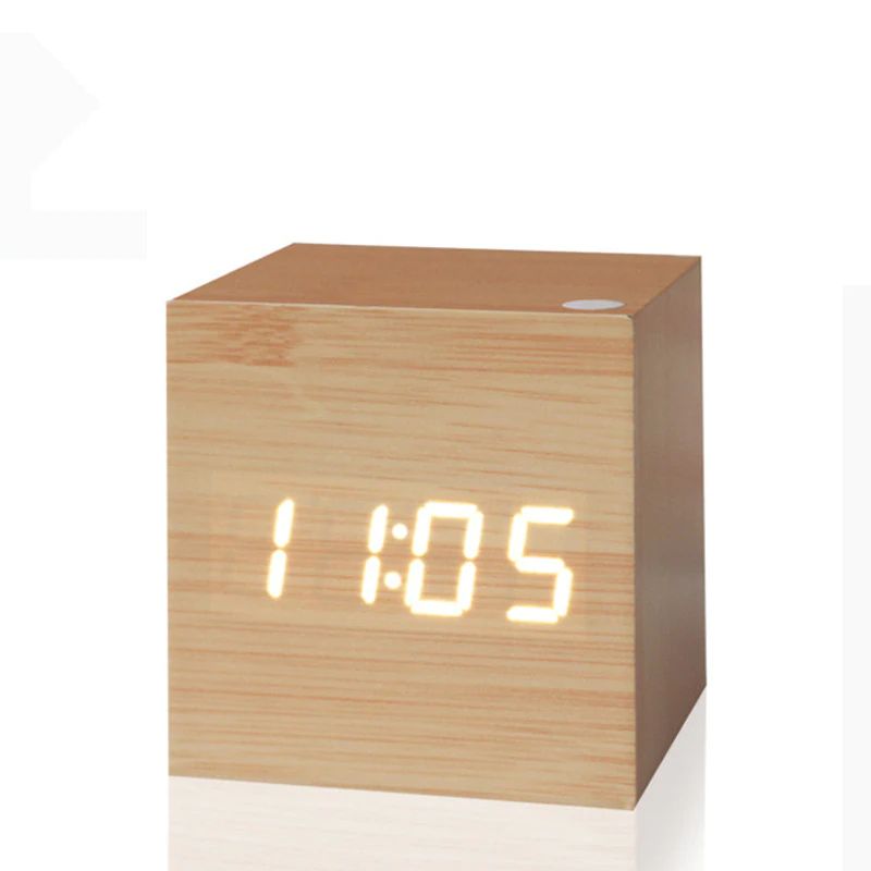 Digitale Tischuhr Würfel aus Bambus & Holz | Klare Digitalanzeige, batteriebetrieben | Für Schreibtisch, Regal und Nachttisch