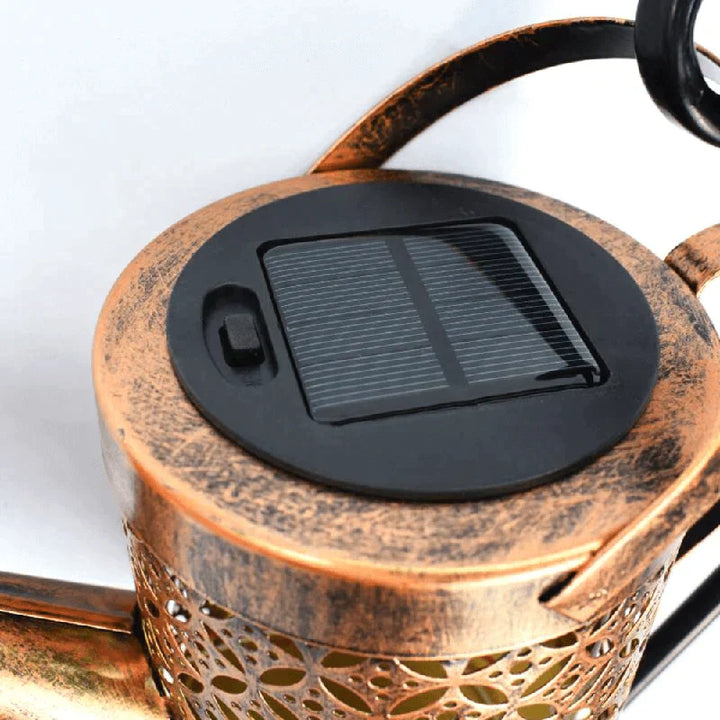 Gartenlampe Solar | Gießkannen Design | Sanftes Regen Effekt Lichtspiel | GardenGlow