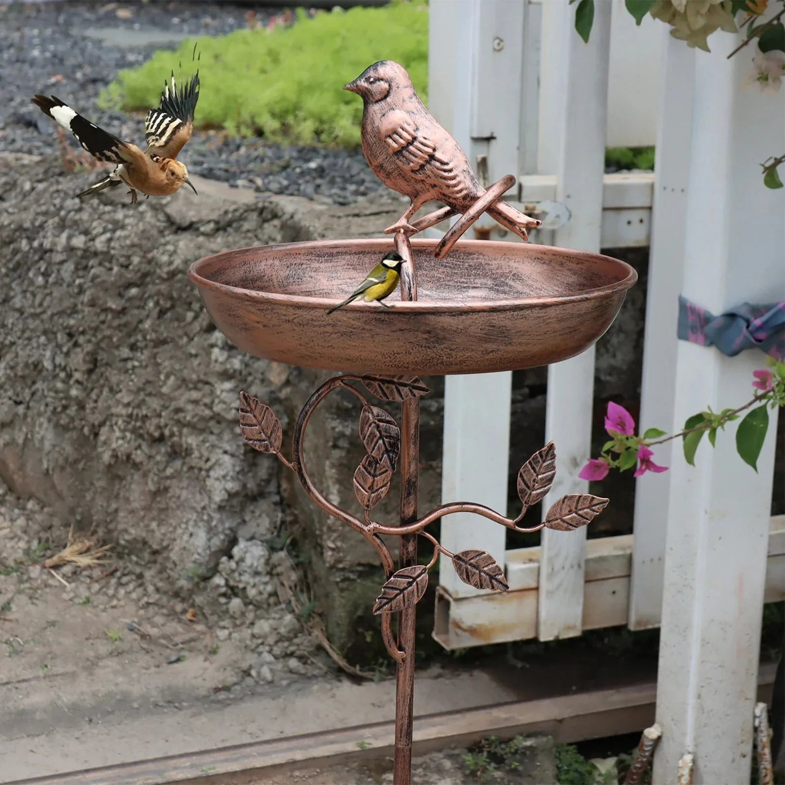 Gartenvogeltränke | Deko Schale | Stabiler Spieß | GardenShine