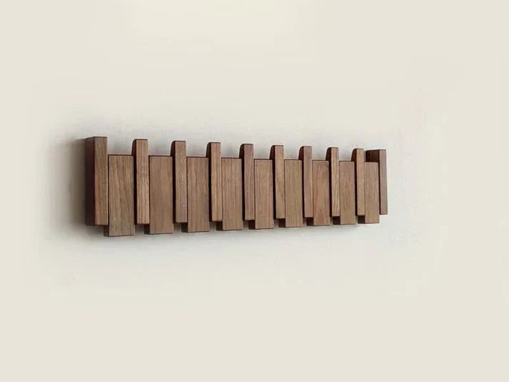 Klaviergarderobe aus Holz | Massivholz Nussbaum & Ahorn | 8 Haken Wandmontage | Keystrak
