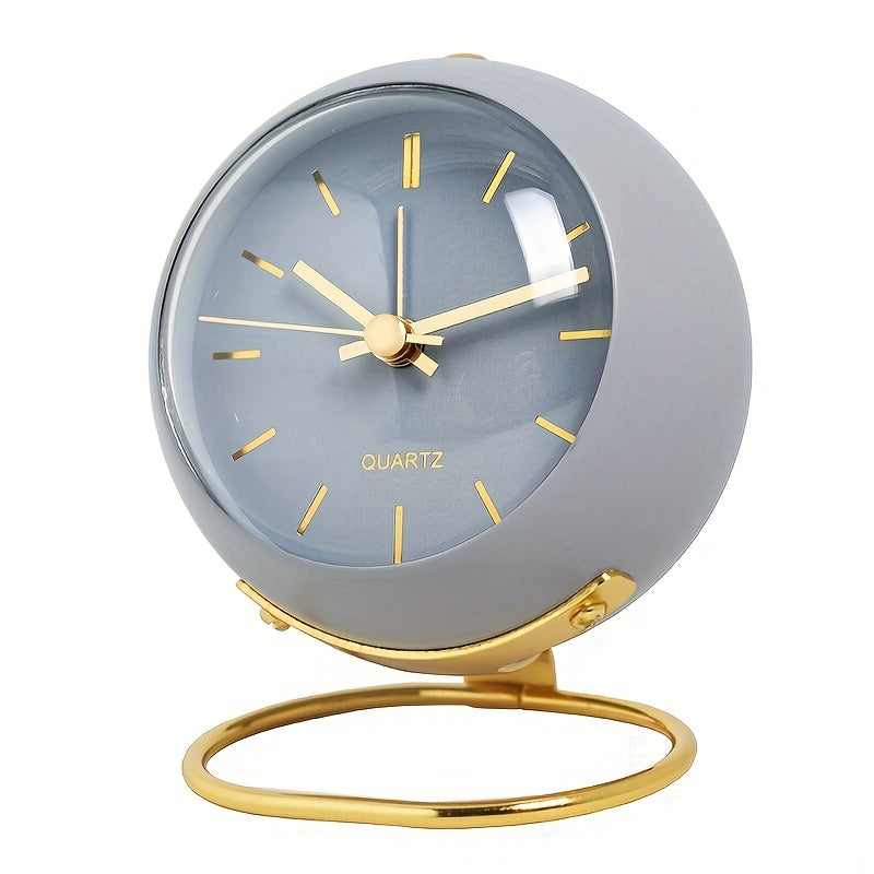 Lautlose Tischuhr | Nordic-Design | Leuchtende Zeiger & Goldene Details | GlowTime