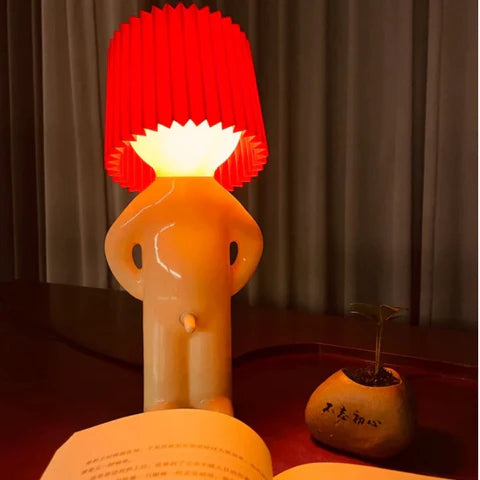 Lustige Schreibtischlampe | Figuren-Design | ABS-Material | QuirkLite