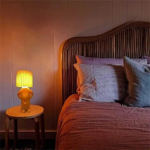 Lustige Schreibtischlampe | Figuren-Design | ABS-Material | QuirkLite