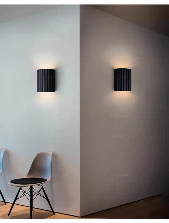 Moderne Wandlampen | Rillendesign | Warmes Ambientelicht | LumeLine