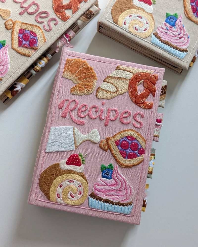 Notizbuch | Handgemachtes Rezeptbuch | Bestickter Stoffeinband | RezeptHerz