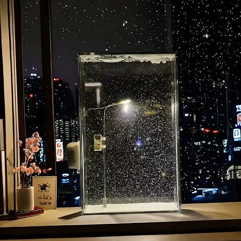 Okouzlující lampa s padajícím sněhem z plexiskla | Magický efekt padajícího sněhu | Teplé světlo | SnowGlow