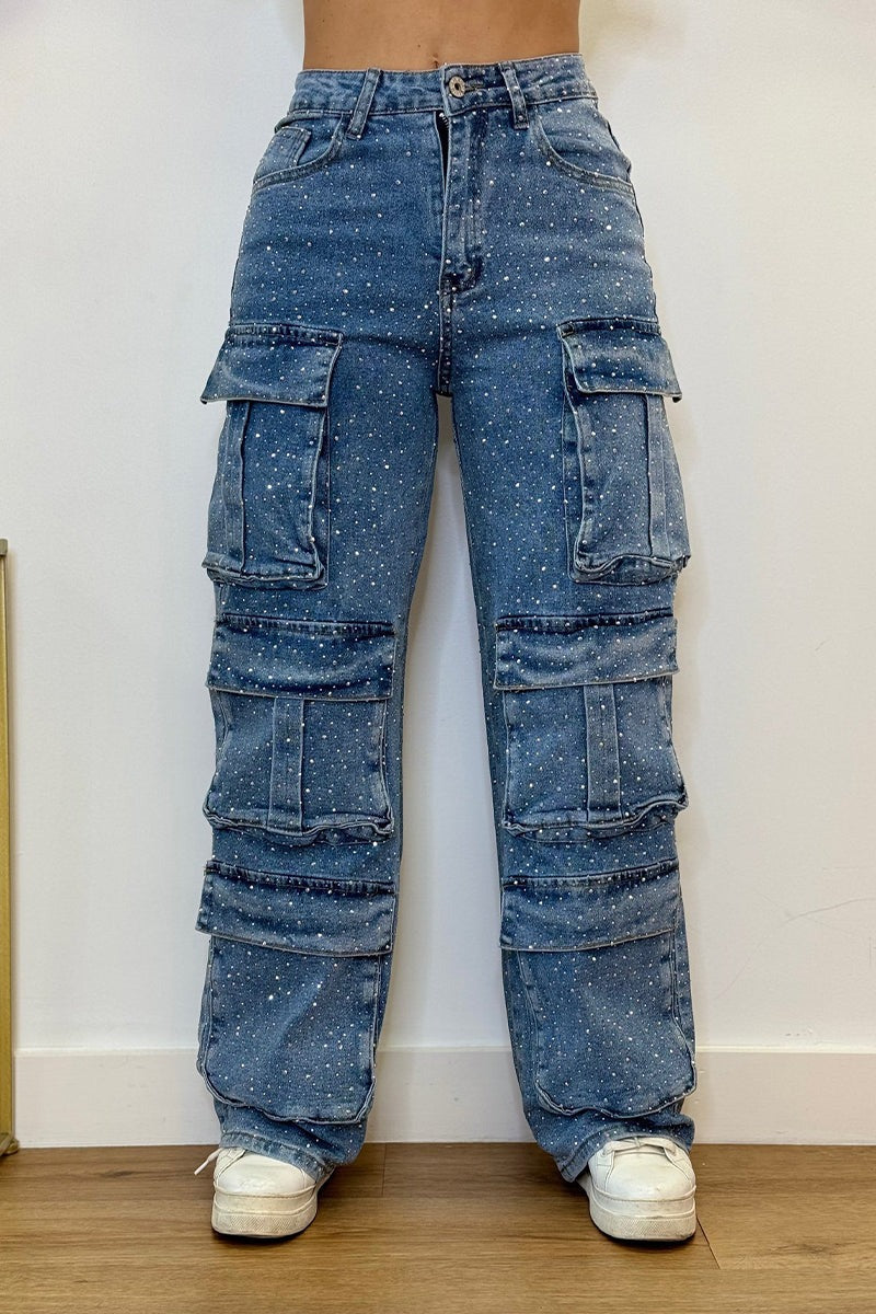 Rhinestone Jeans™ – Trage Deinen selbstbewussten Look mit komfortabler Bewegungsfreiheit