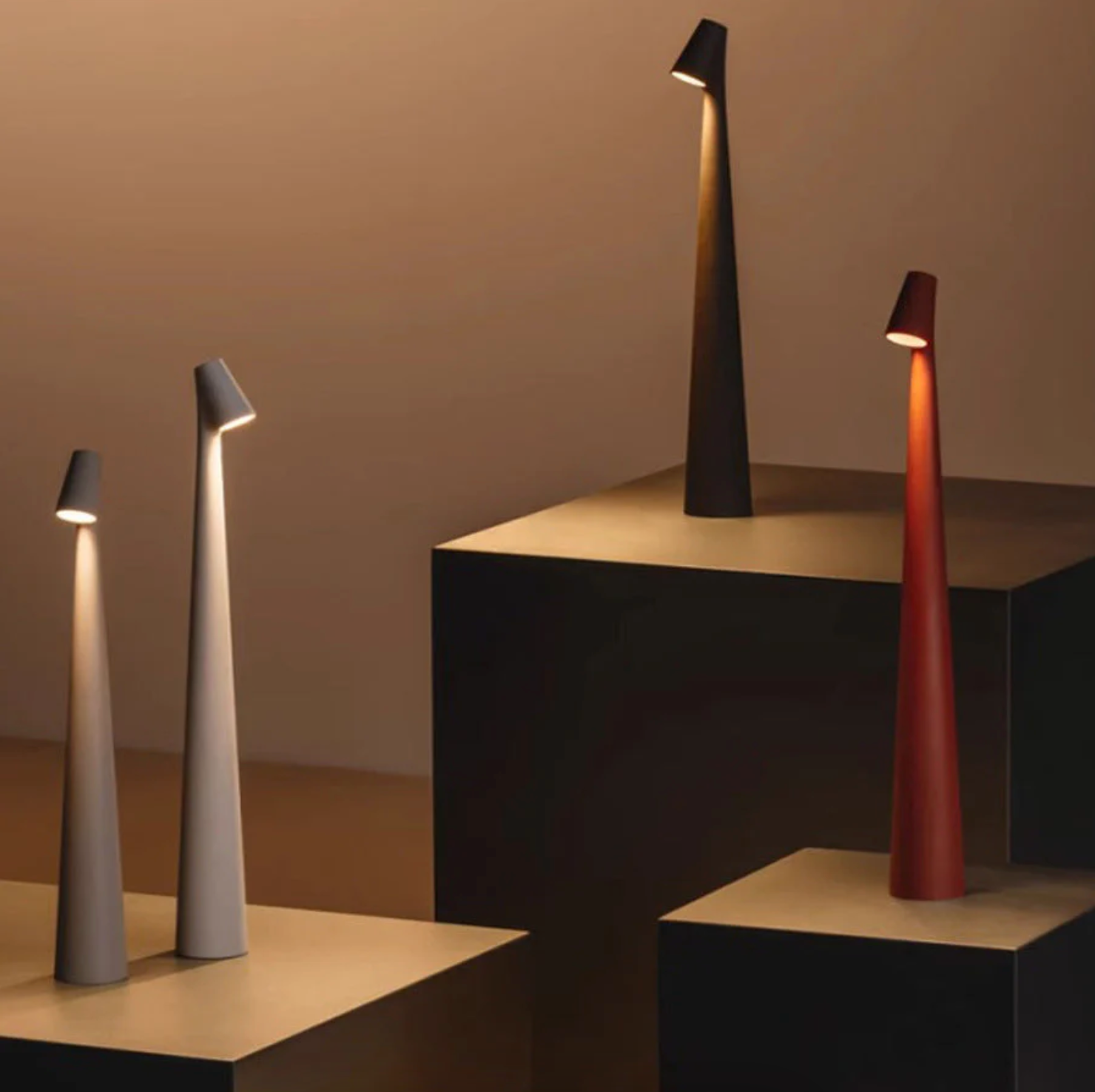 Lampada da comodino | Design scandinavo | Dimmerabile in 3 livelli tramite tocco | LumaLean