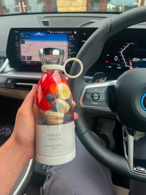 Tragbarer Mixer | Kabellos & Wiederaufladbar | 4-Klingen Power | BlendGo