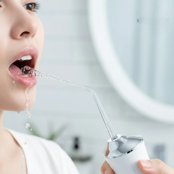 Wasserstrahlgerät | Individuelle Reinigungsmodi | Austauschbare Düsen | AquaSmile