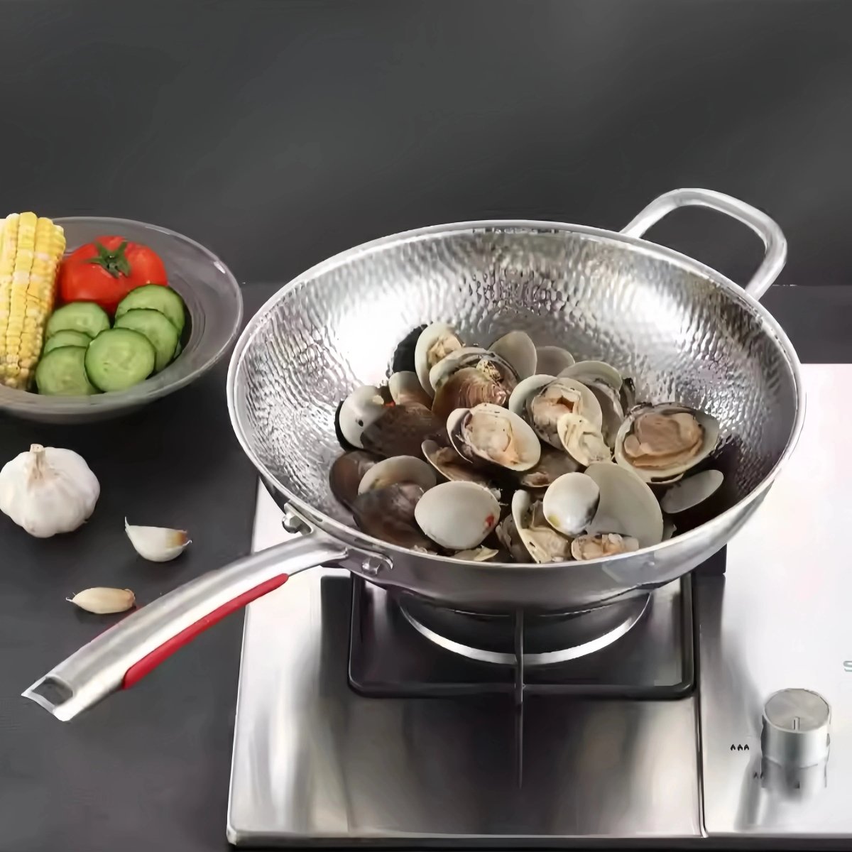 Wok Titan 30 cm Runder Boden | Induktion | Unbeschichtet & Antihaft | Forgea