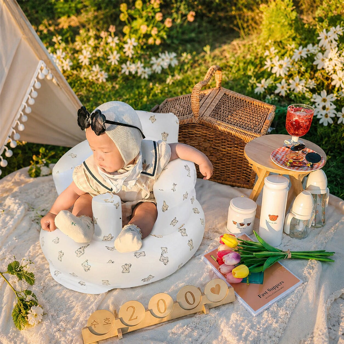 Aufblasbarer Babysitz Kunststoff | Integrierte Fußpumpe & Rückenlehne | Stabiler Halt für Zuhause und Unterwegs 4
