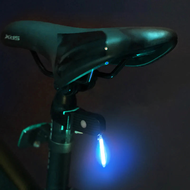 LED Fahrrad-Rücklicht USB-Aufladbar | 40 Lumen Leuchtkraft, 5 Farben | 2er Set mit Ladekabel und Befestigungsriemen 6