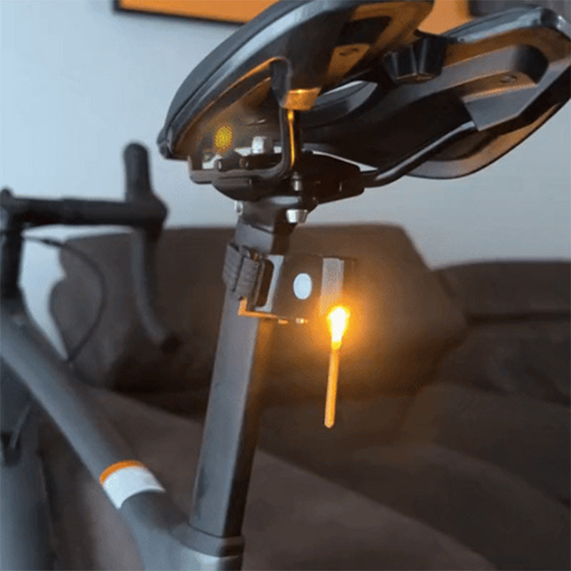 LED Fahrrad-Rücklicht USB-Aufladbar | 40 Lumen Leuchtkraft, 5 Farben | 2er Set mit Ladekabel und Befestigungsriemen 1
