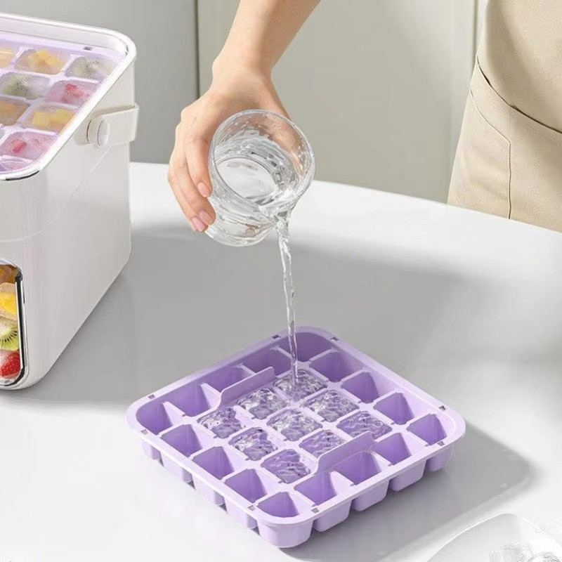 Jääpalamuotti säilytysrasiolla | Paina kuutiot helposti ulos | Jääpalasäilytyslaatikko | FrostBox