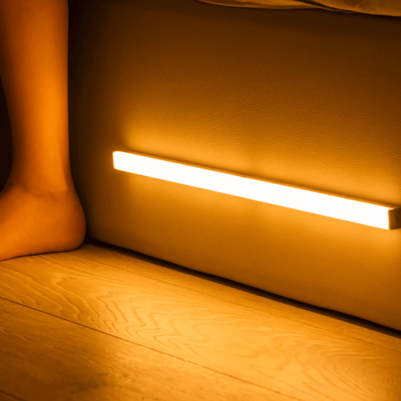 LED svítidlo s pohybovým senzorem | Bezdrátové napájení přes USB | Bez vrtání | MotionGlow
