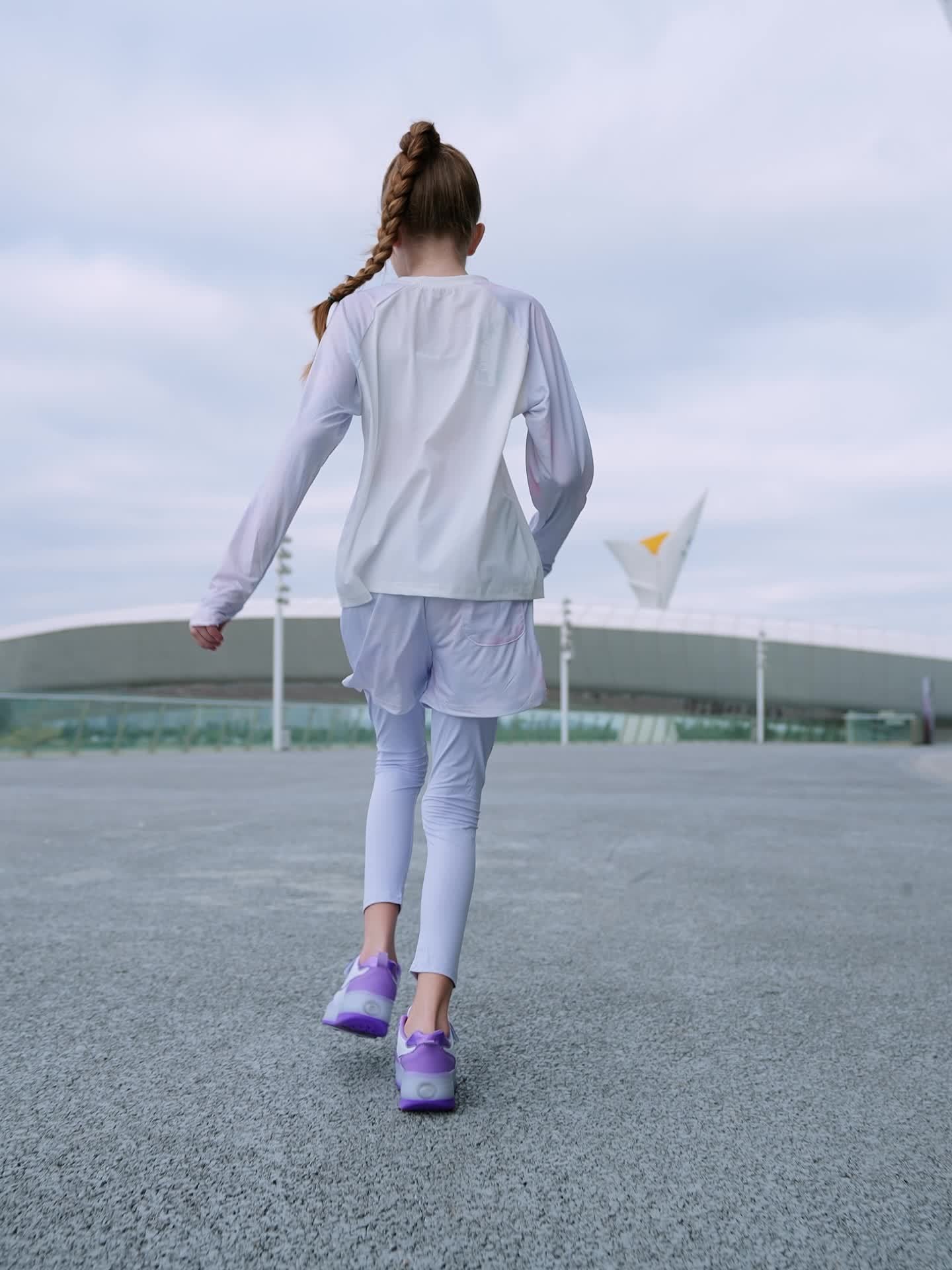 Roller sneakers for children | LED sole | Retractable wheels | RollFlash