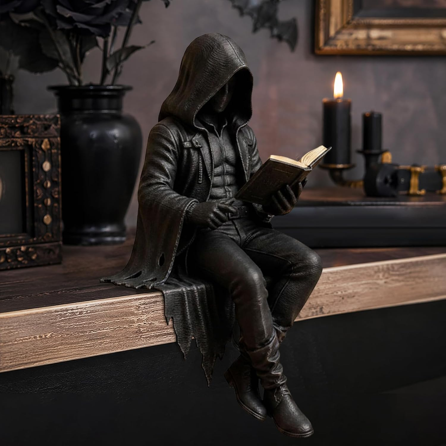 Gotická dekorativní figurka | Pro knihovnu a čtecí koutek | Dekorace v estetice dark academia | ShadowRead