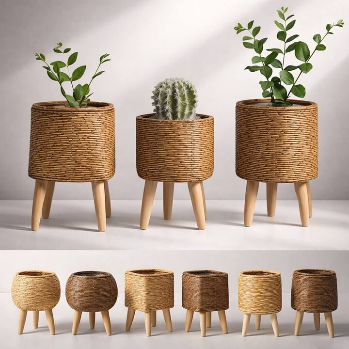 Blumentopf mit Holzfüßen | Design im Korbgeflecht-Stil | Für den Innen- und Außenbereich | Plantara