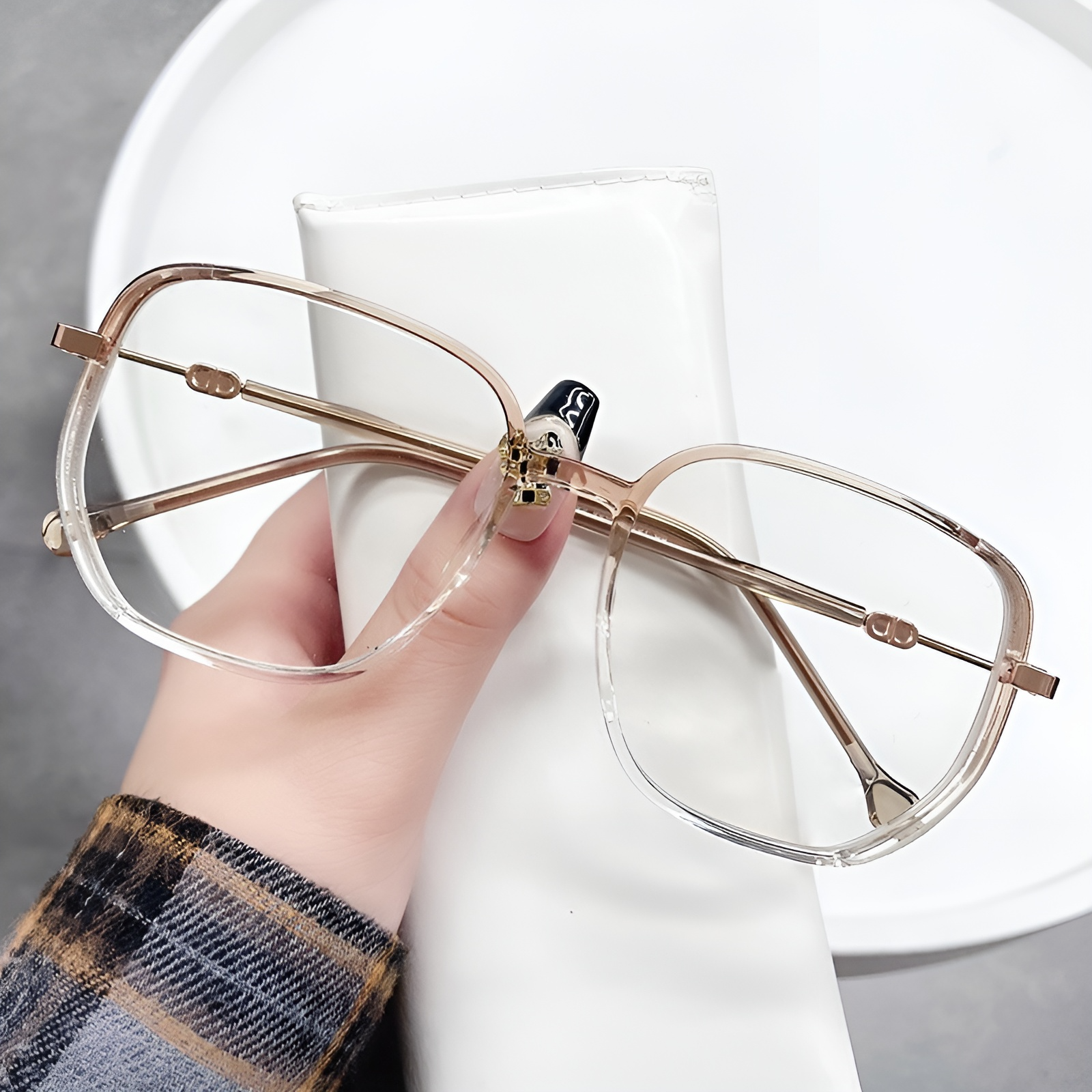 Brille | Entspiegelt und kratzfest | Leichter Rahmen Komfort | ClearGuard
