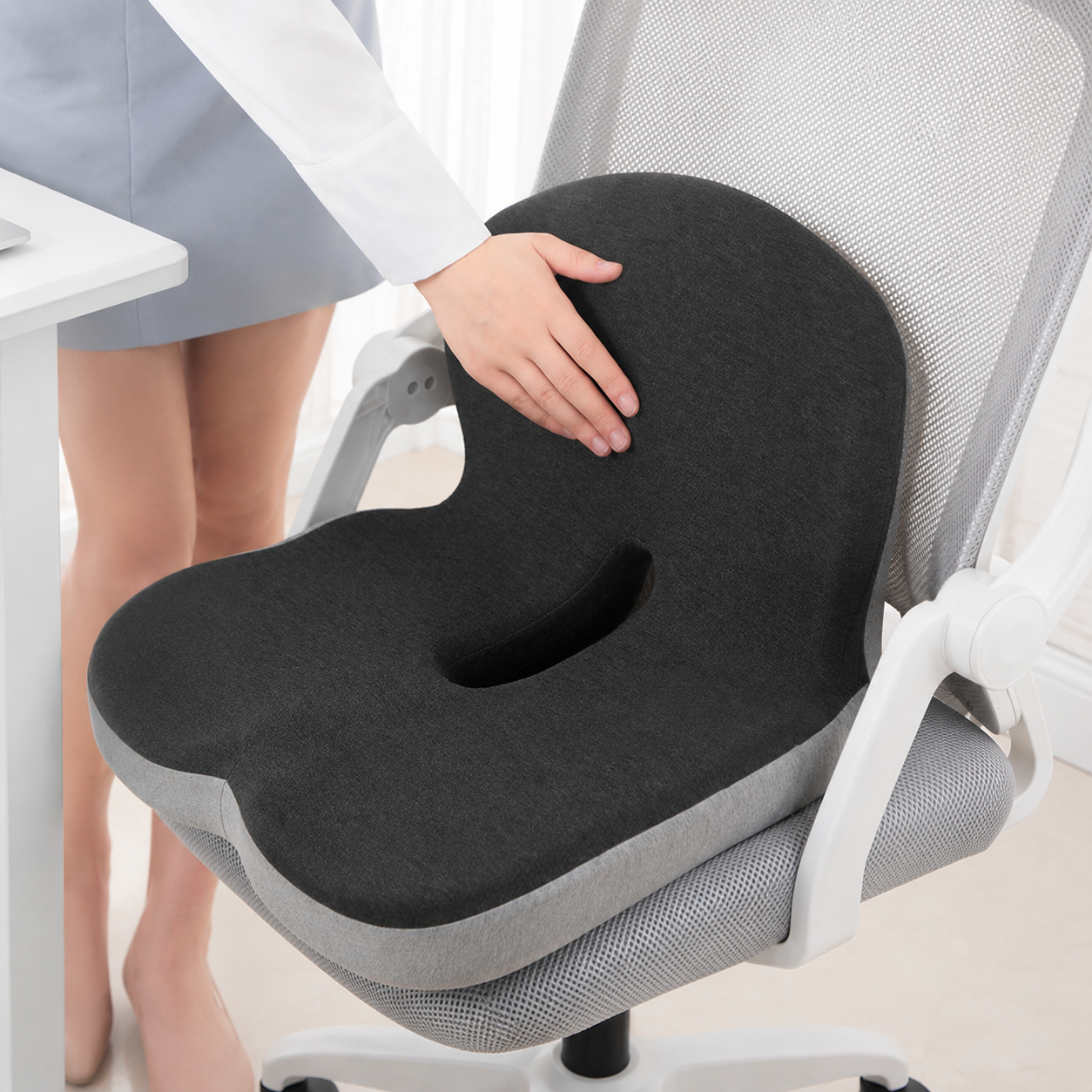 Sittdyna | Ergonomisk minnesskum sittdyna | Tryckavlastande & halkfri | ErgoComfort