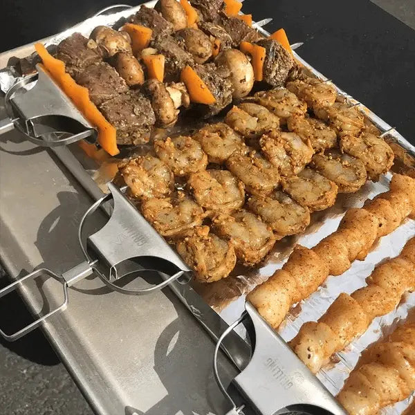 Edelstahl-Grillspieß | Doppelte Zinken | Schiebeschaber für sauberes Servieren | SpießPro