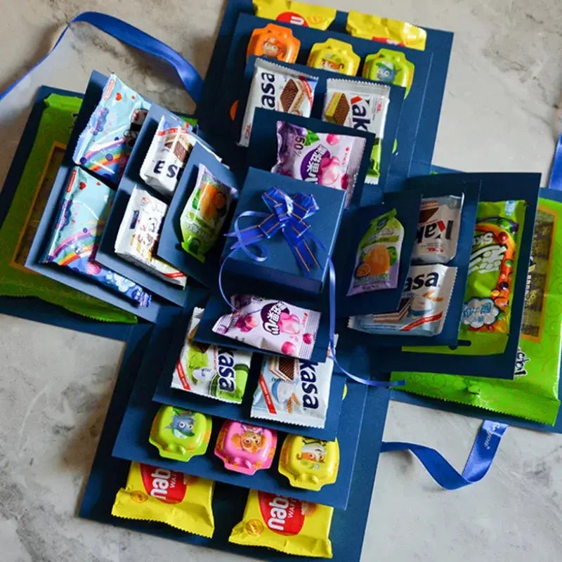 Explosionsbox Geschenk | Personalisiert | Mit Geheimfach | 8 Schmetterlinge Gratis