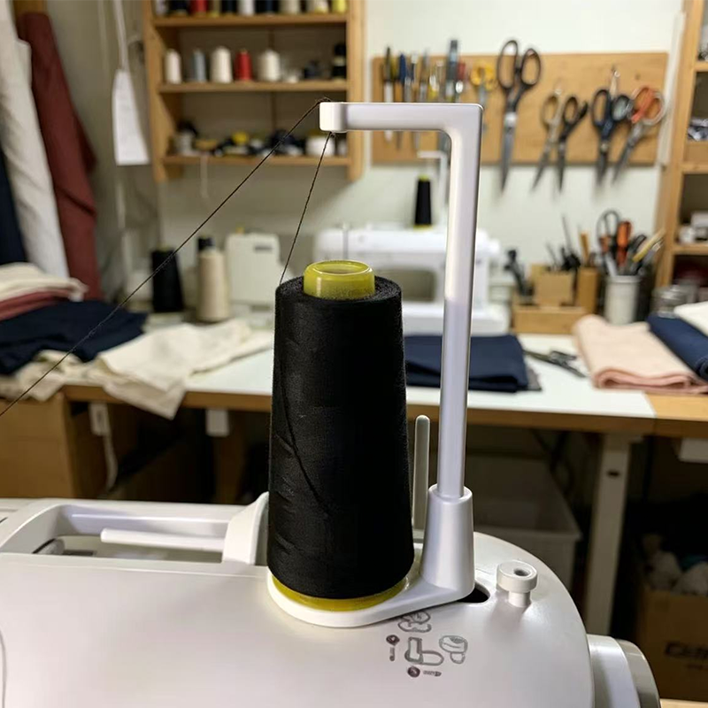 Garnrollenständer für Nähmaschine | Kunstharz 16,5 cm | Für Große Garnrollen | SpoolMaster