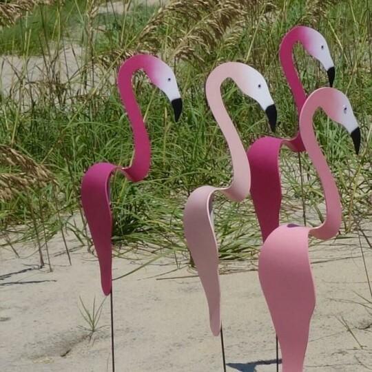 Decoración de jardín Flamingolo de aluminio | Indicador de viento y decoración | Hecho a mano | PinkDrift