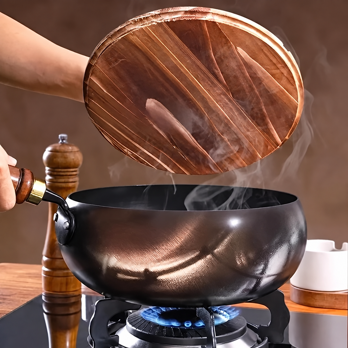 Cast-Iron Pan | Deep Frying Pan | with Glass Lid & Handle Grip | BratMeister
