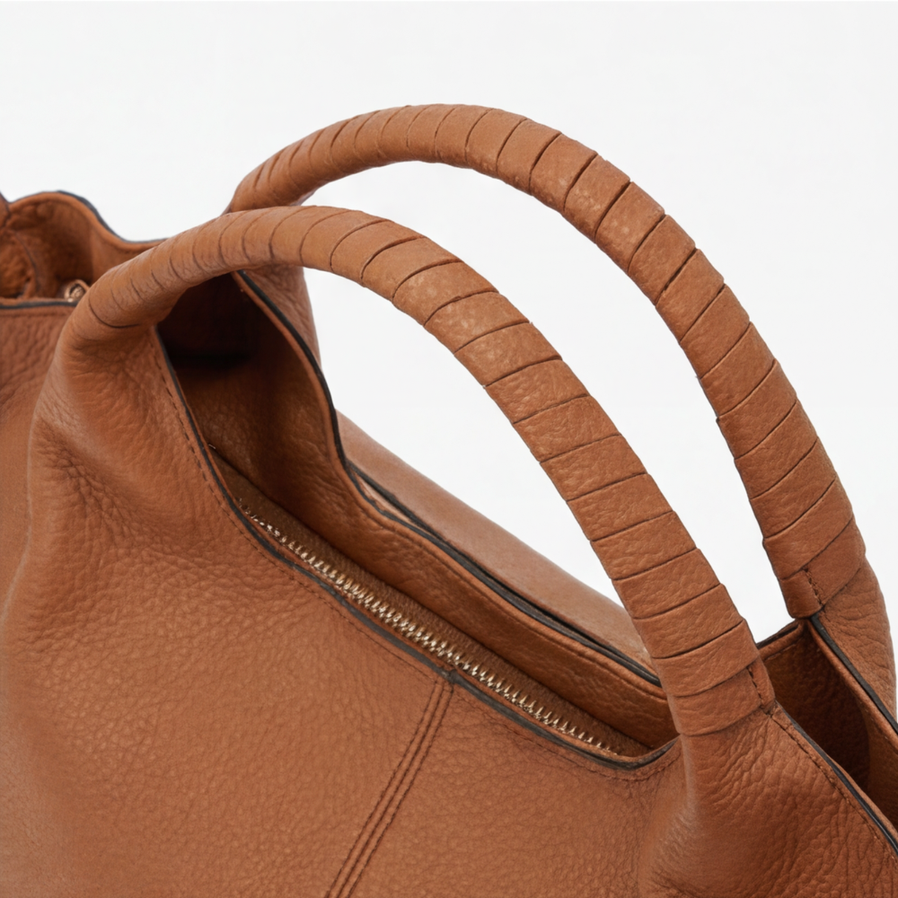 Hobo-Tasche Kunstleder 28 × 17 × 12 cm | 5 Innenfächer, 3 Trageoptionen | Braun, Schwarz, Marineblau, Goldfarbene Hardware 7