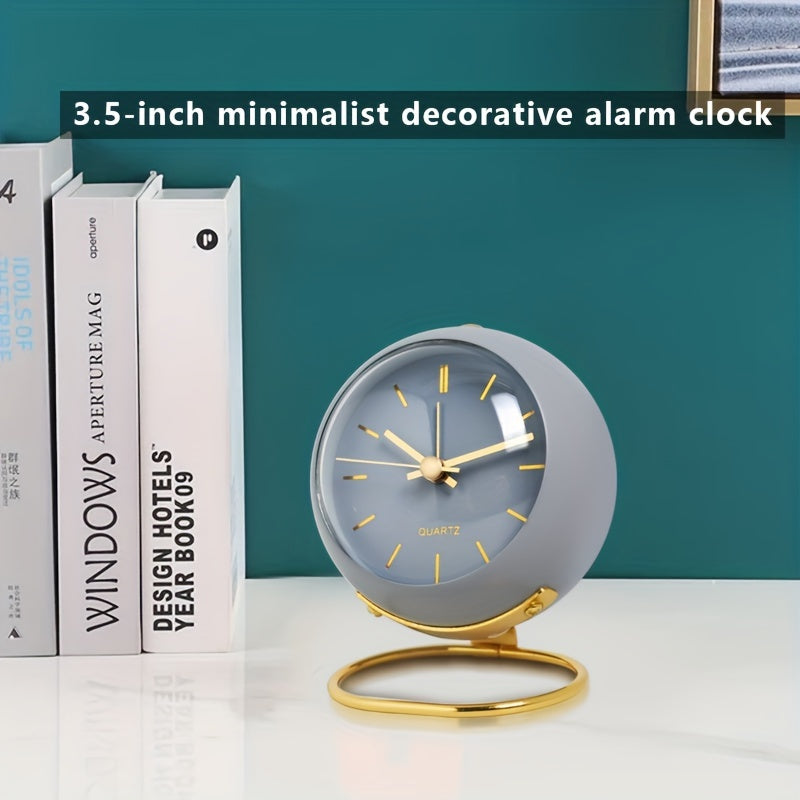 Lydløst bordur | Nordisk design | Selvlysende visere og gyldne detaljer | GlowTime