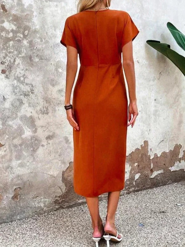 Lizzie's V-Ausschnitt Midi-Kleid