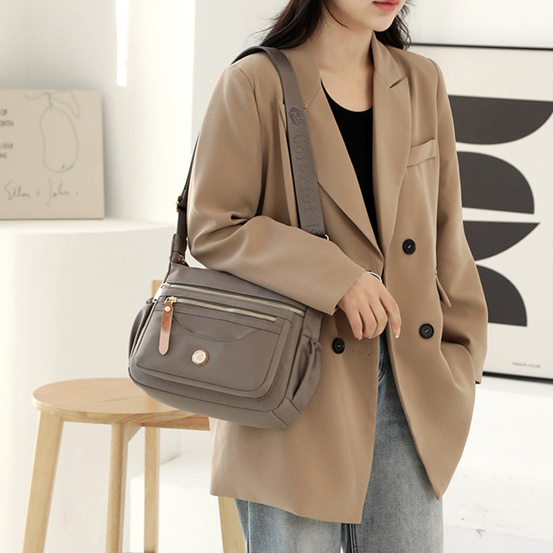 Luxuriöse Umhängetasche für Frauen | Wasserabweisend | Stilvoll, leicht & perfekt organisiert | Mia