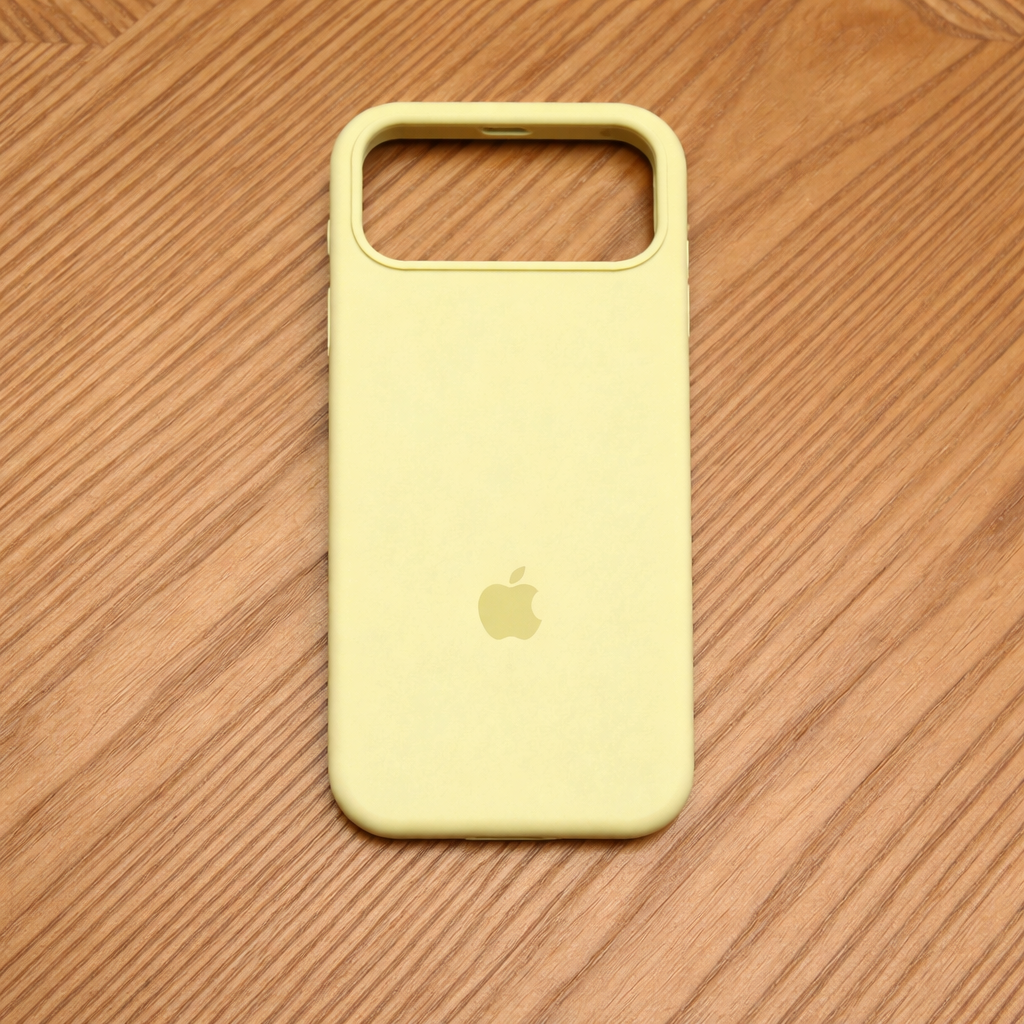 MagSafe Silikonhülle mit Soft-Touch Oberfläche | Stoßfest & Schlank | Für iPhone | VelviGuard