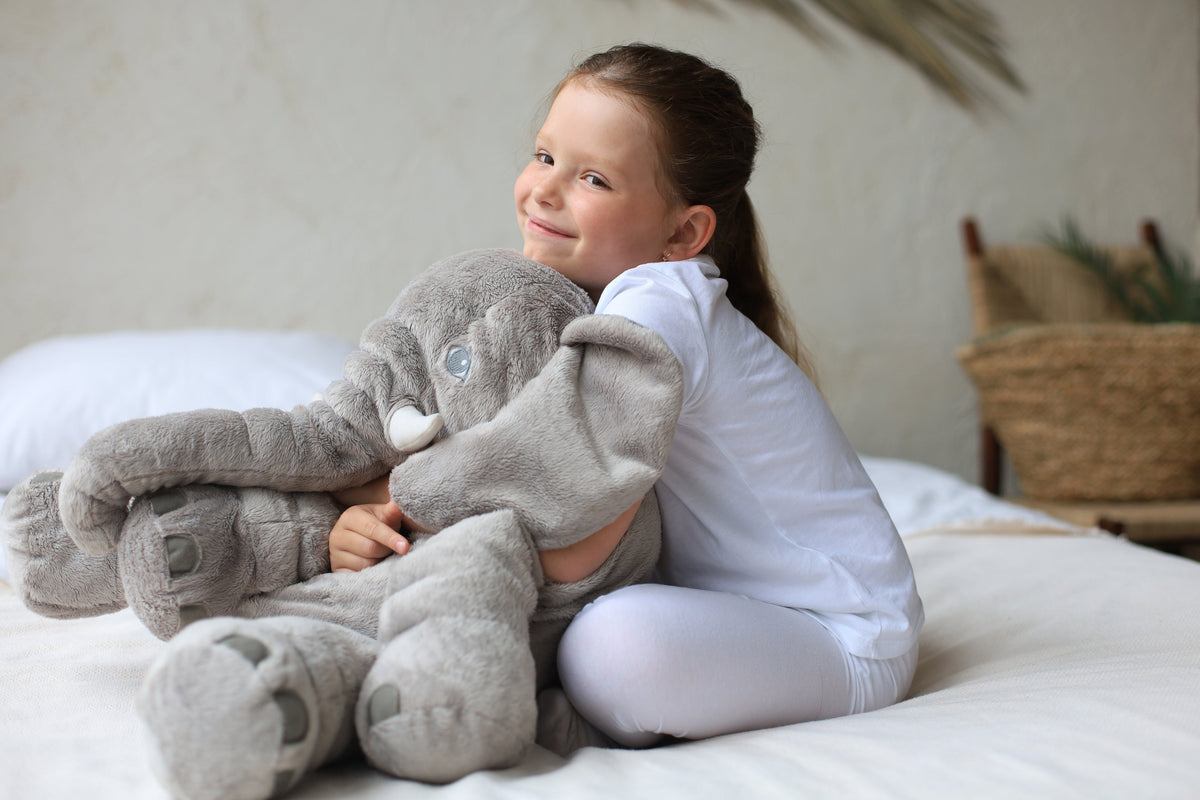 Plüsch-Elefant-Kissen aus weichem Plüsch | Weiche PP-Füllung zum Kuscheln | In fünf Farben für Kinderzimmer, Bett und Sofa