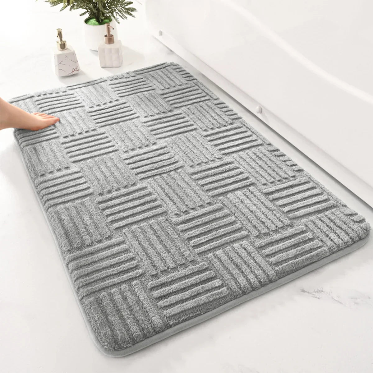 Rutschfeste Badematte aus Polyester | Weich und saugstark | Sicherer Halt für Bad, Dusche und Eingangsbereiche