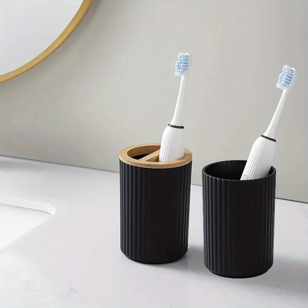 6-teiliges Badezimmer-Set mit Bambus-Akzenten | Seifenspender, Zahnbürstenhalter, Mülleimer | Organisation trifft Design 2