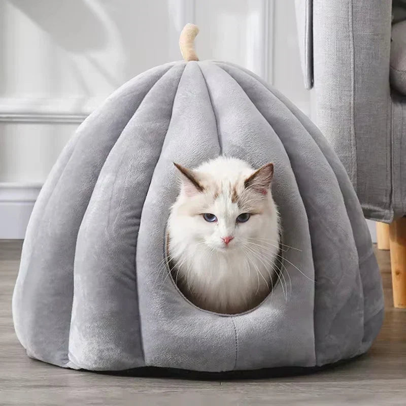 Katzenbett Kürbisform aus Plüsch, 40 × 40 × 35 cm | Grün, Orange, Grau | Warm & geschützt für gemütliche Katzen-Nickerchen 6