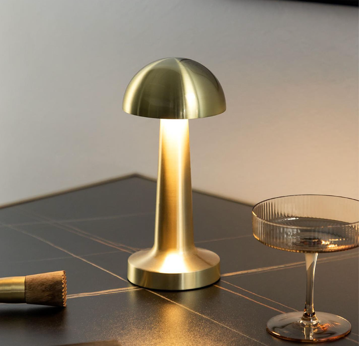 Stolní lampa | Houbový design se 3 barvami světla | Dotykové ovládání | AuraMush