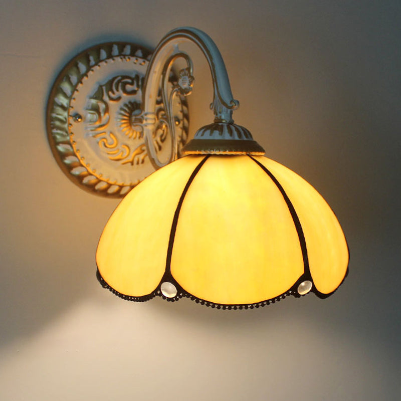 Tiffany Wandlampe Glas | Handgefertigter Blumen-Glasschirm, 1-flammig | Warmes Licht für Wohnzimmer, Flur & Schlafzimmer 9