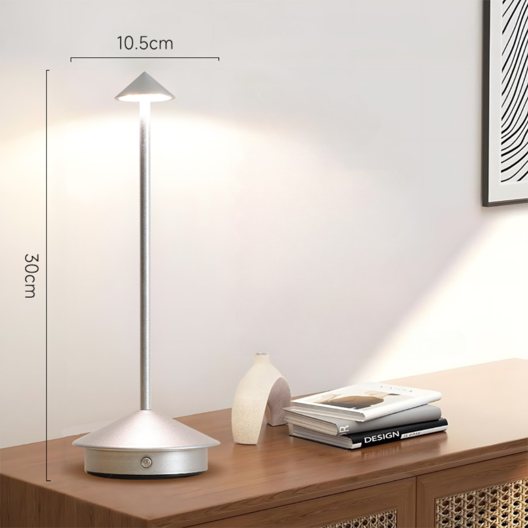Tischlampe | Kabellose Freiheit | Touch-Dimmer, USB-Ladung | NordGlow