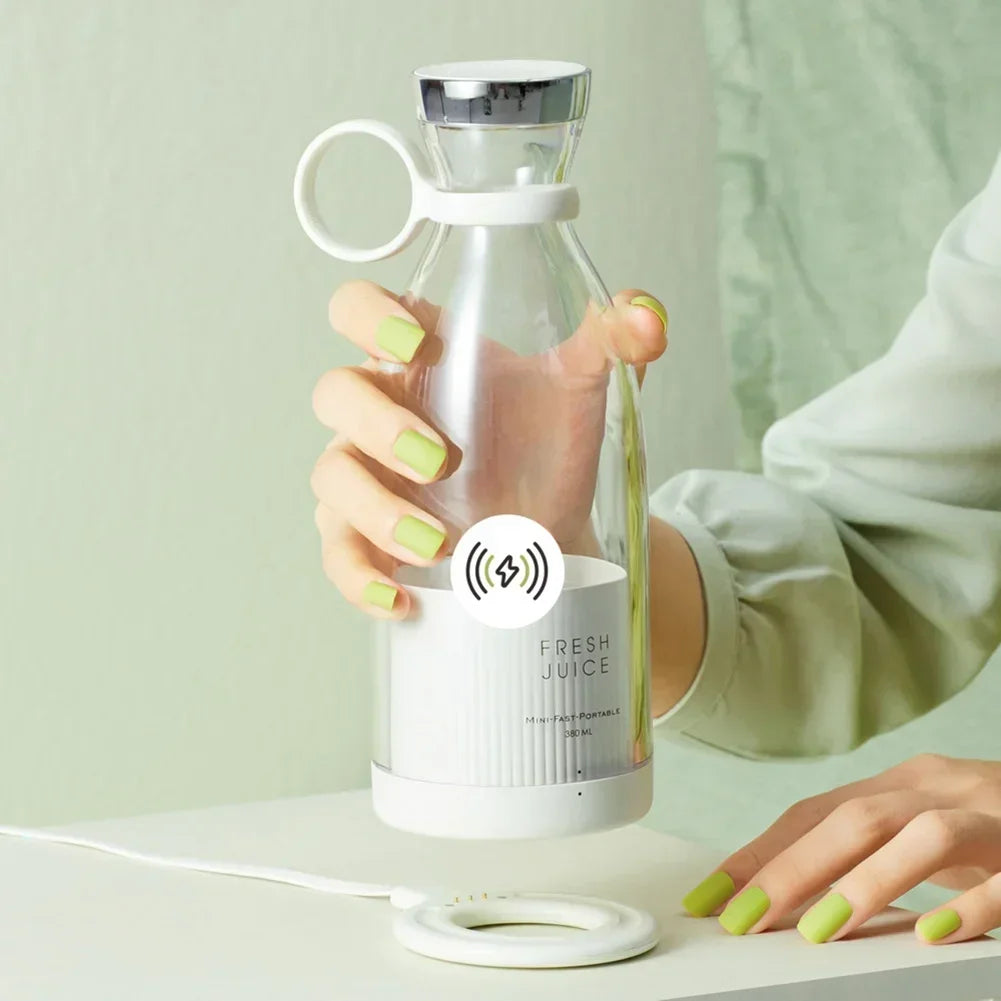 Tragbarer Mini Mixer | USB Smoothie Maker To Go | Kabelloser Entsafter für Smoothies & Shakes | Blendio