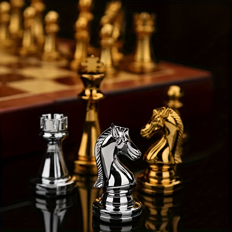Vintage Schachspiel Set | Figuren in Gold- & Silberoptik | Als Geschenk & Deko | RoyalMate