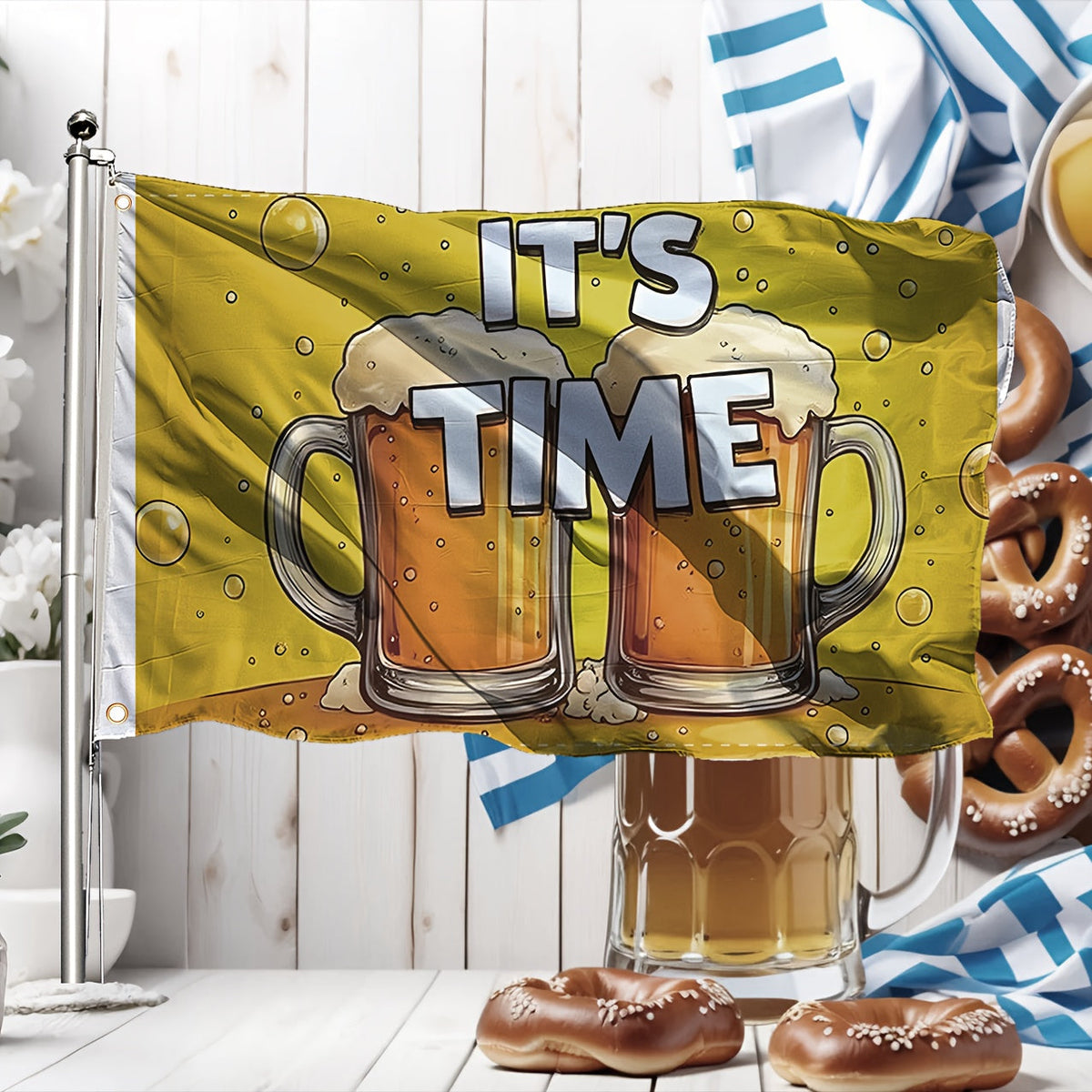 Oktoberfest Deko-Flagge mit Bierkrug-Motiv | Großformat 150 x 90 cm | Wetterfest aus robustem Polyester, mit Ösen 3