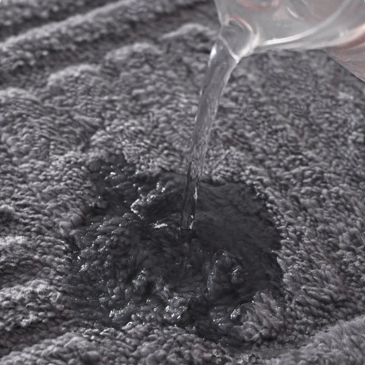 Rutschfeste Badematte aus Polyester | Weich und saugstark | Sicherer Halt für Bad, Dusche und Eingangsbereiche 9