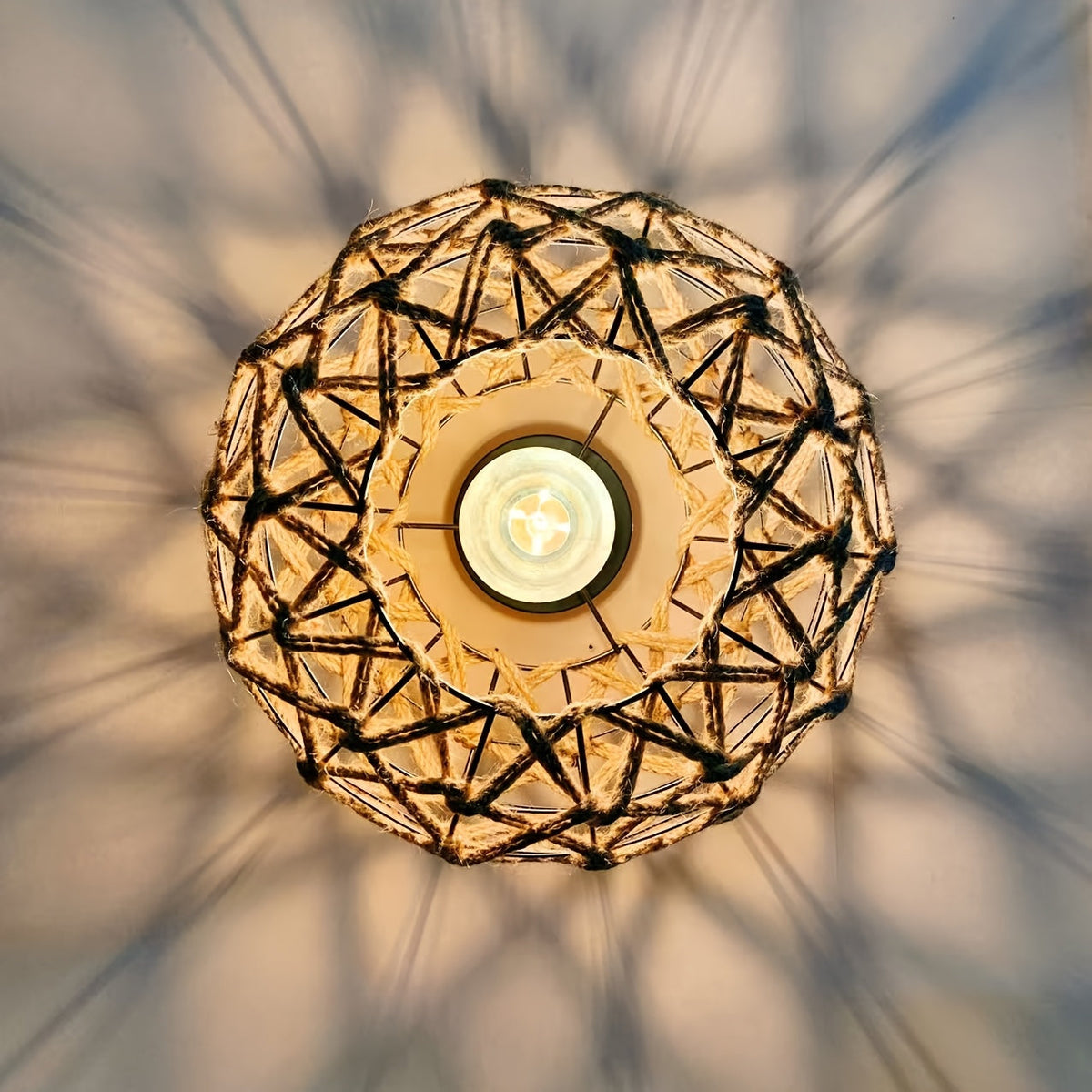 Deckenleuchte Hanfseil handgewebt Boho rustikal mit Flush-Mount-Montage 1