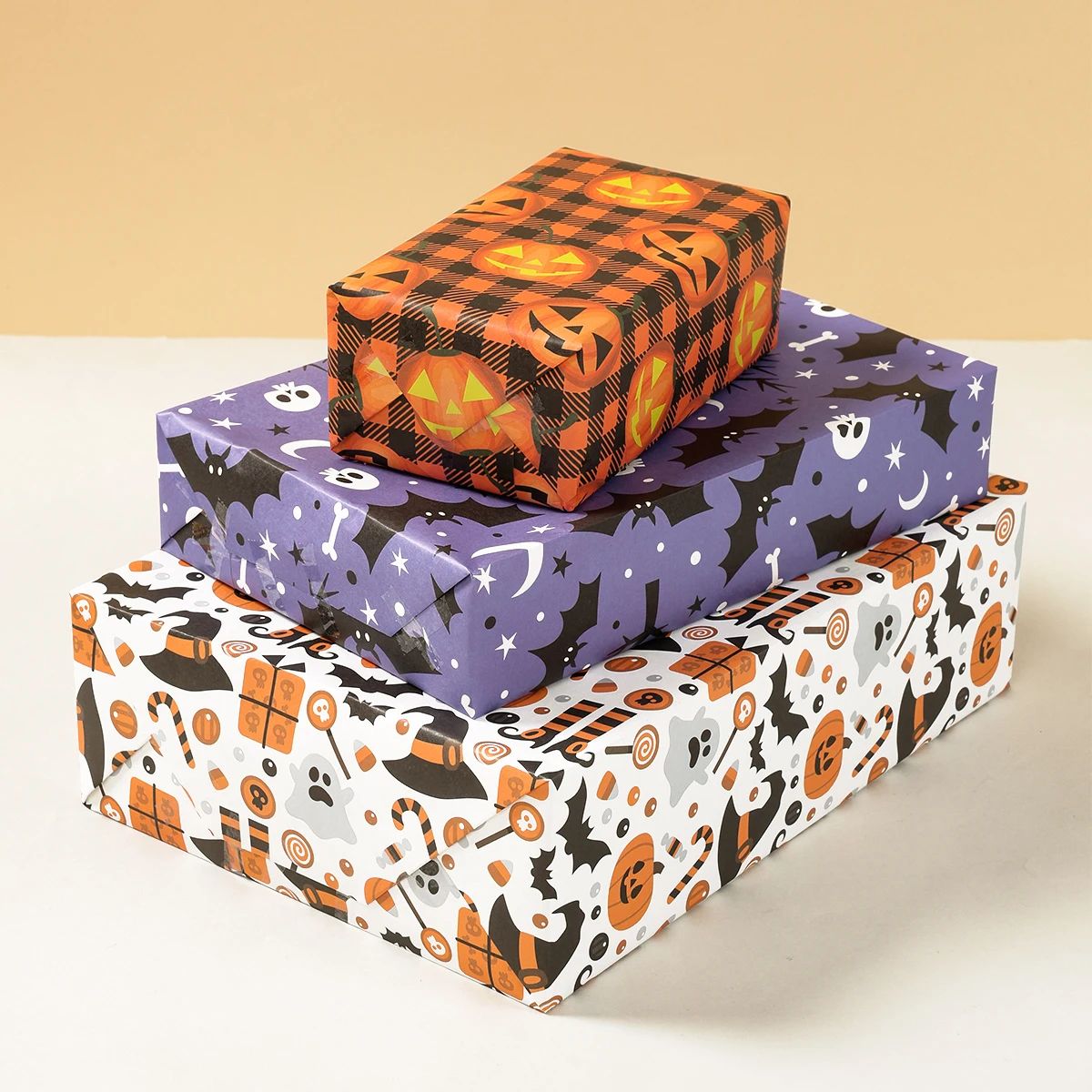 Halloween Geschenkpapier Geister, Kürbisse & Fledermäuse Motiv | 4 Bogen Set | Leichtes Papier zum Verpacken & Basteln 6